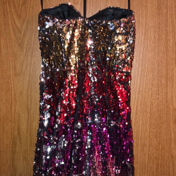 Prom Dress - Picture 4 of 6